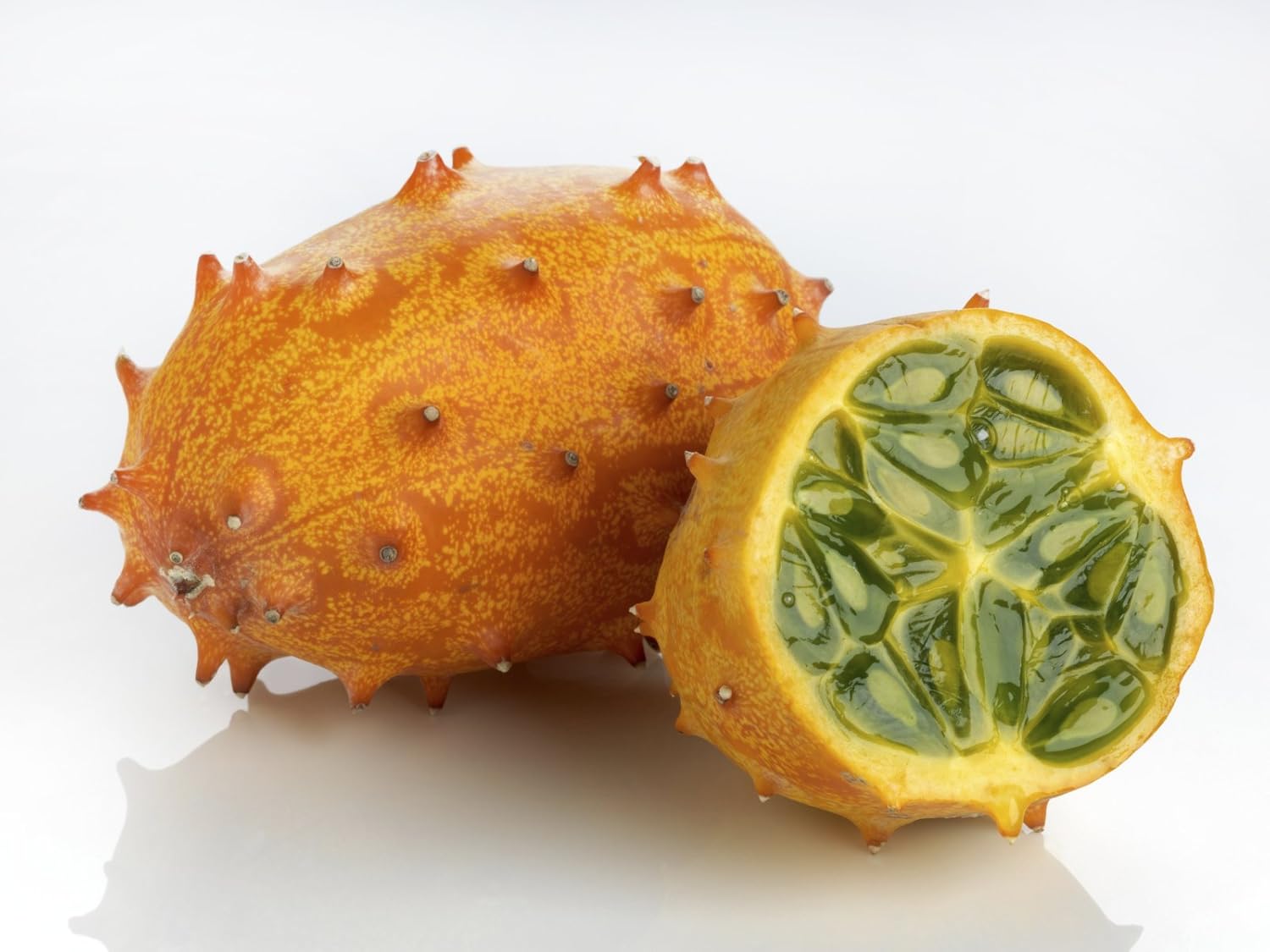 A 8 horned melon seeds KIWANO Very unusual fruit Rich in antioxidants