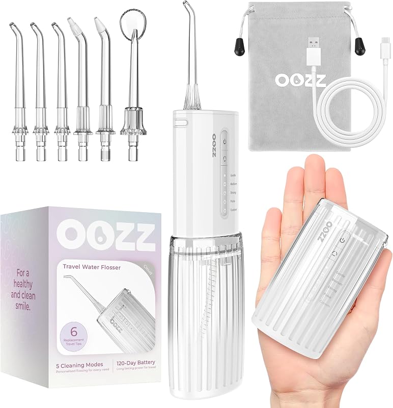 Travel Water Flosser, Schnurlose Taschenmunddusche, 5 Druckmodi, 6 Strahlspitzen, USB-wiederaufladbar, kompaktes Design, tragbare Munddusche (Wolke)