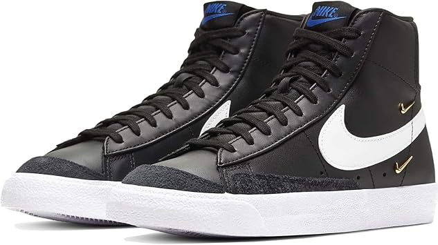 Amazon Co Jp ナイキ ブレーザー Mid 77 Se W Blazer Mid 77 Se ブラック ハイパーロイヤル ホワイト ホワイト Cz4627 001 日本国内正規品 スポーツ アウトドア