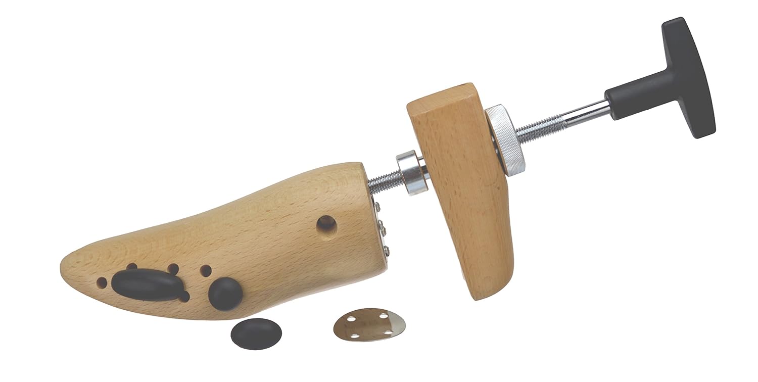 2Way Shoe stretcher. Men’s and women’s. Size Medium. 1 Pc
