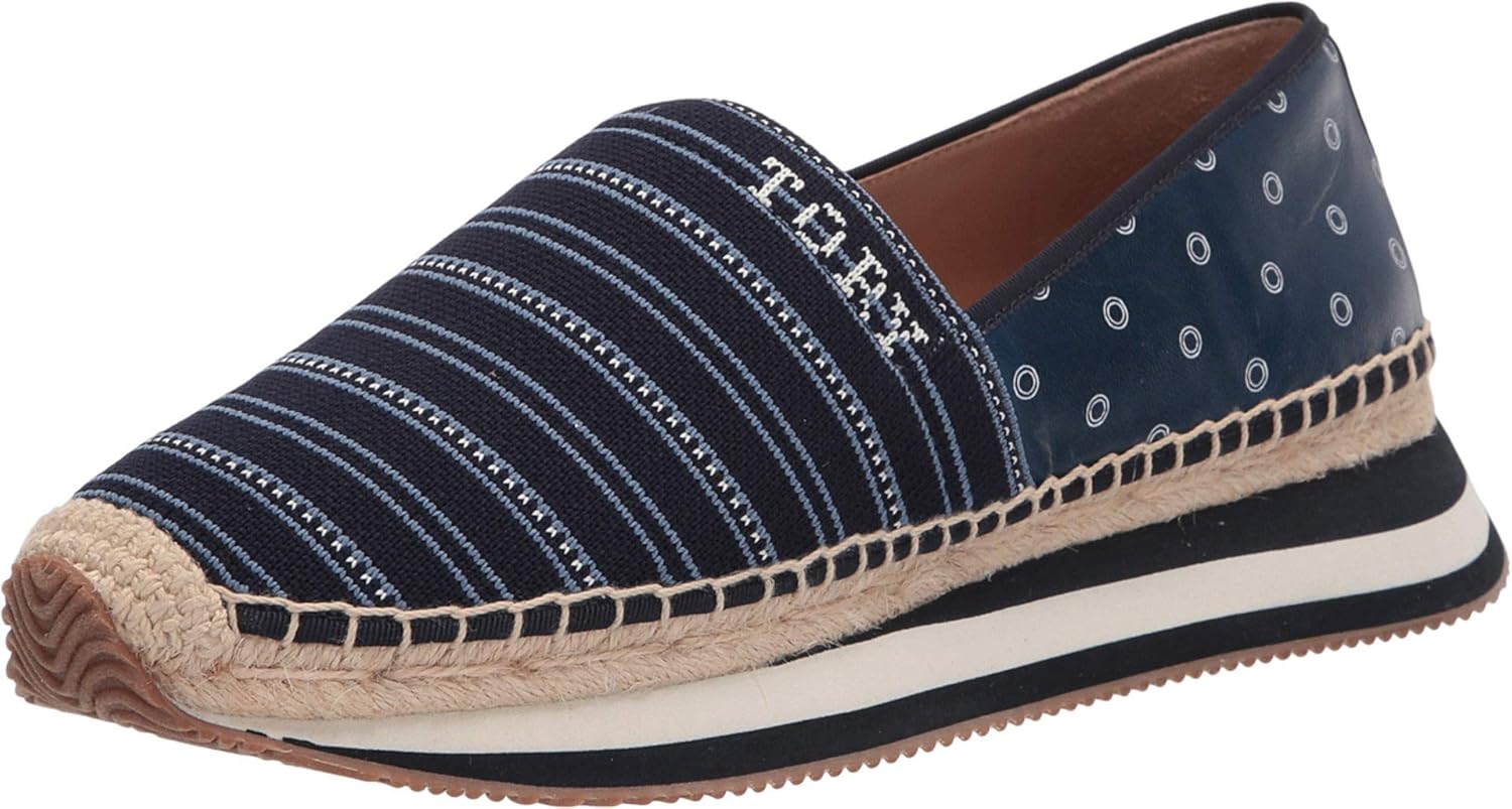 tory burch daisy flip flops