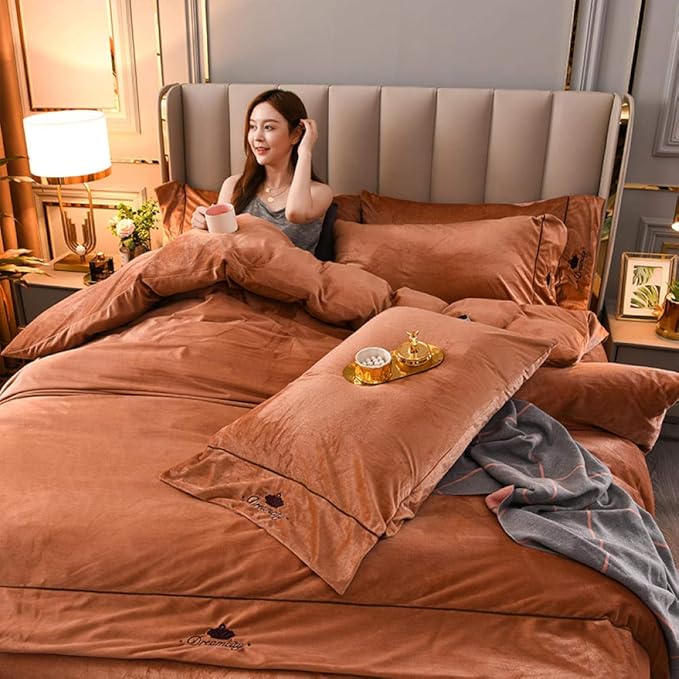 Coral Vaughan Duvet cover set, luxurious modern modern bedding design