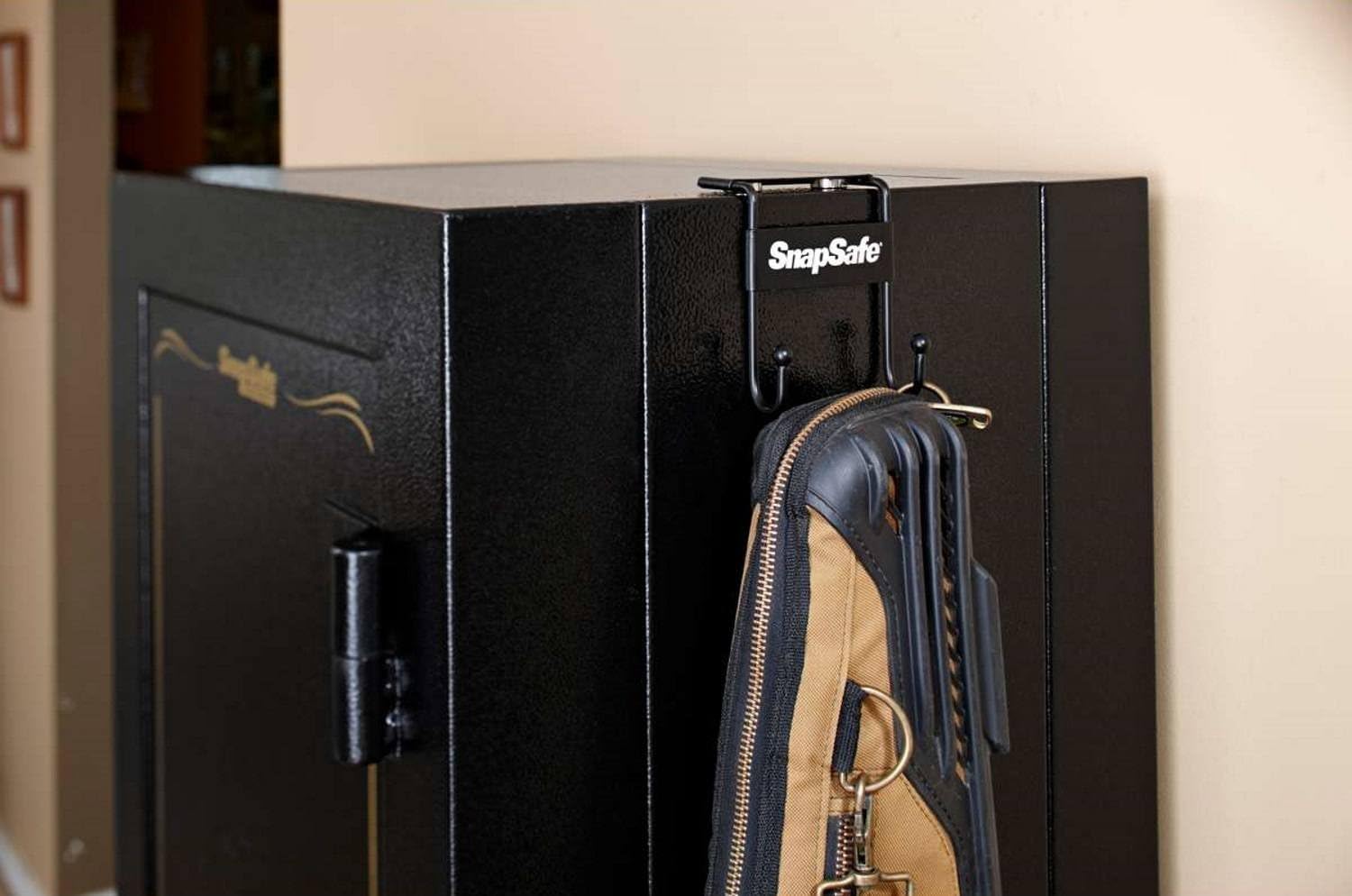 75911 Snapsafe Magnetic Safe Hook: Sports & Outdoors