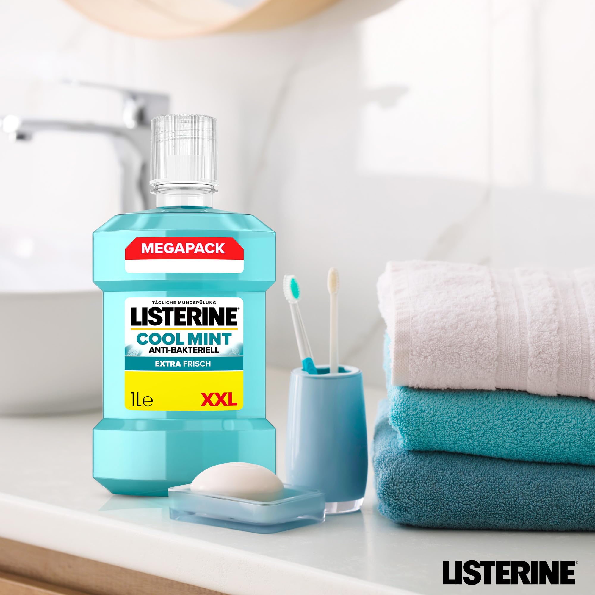 LISTERINE Cool Mint Mundwasser 1000 ml, antibakterielle Mundspülung mit ätherischen Ölen und intensivem Minzgeschmack, Zahnpflege-Spülung reduziert Zahnbelag und bekämpft wirksam Mundgeruch 9