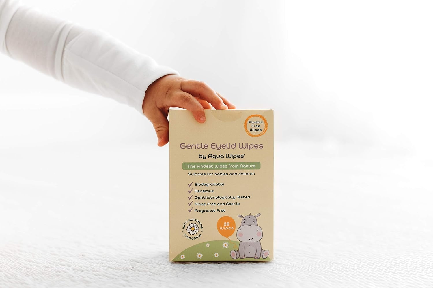 Aqua Wipes Gentle Eyelid & Lash Wipes, Sterile Biodegradable Eyelid Wipes with Soothing Camomile, Unscented - Image 4
