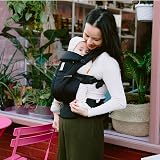 Ergobaby Omni Breeze Carrier Newborn to 20.4 kg Onyx Black 4 Positions view 3