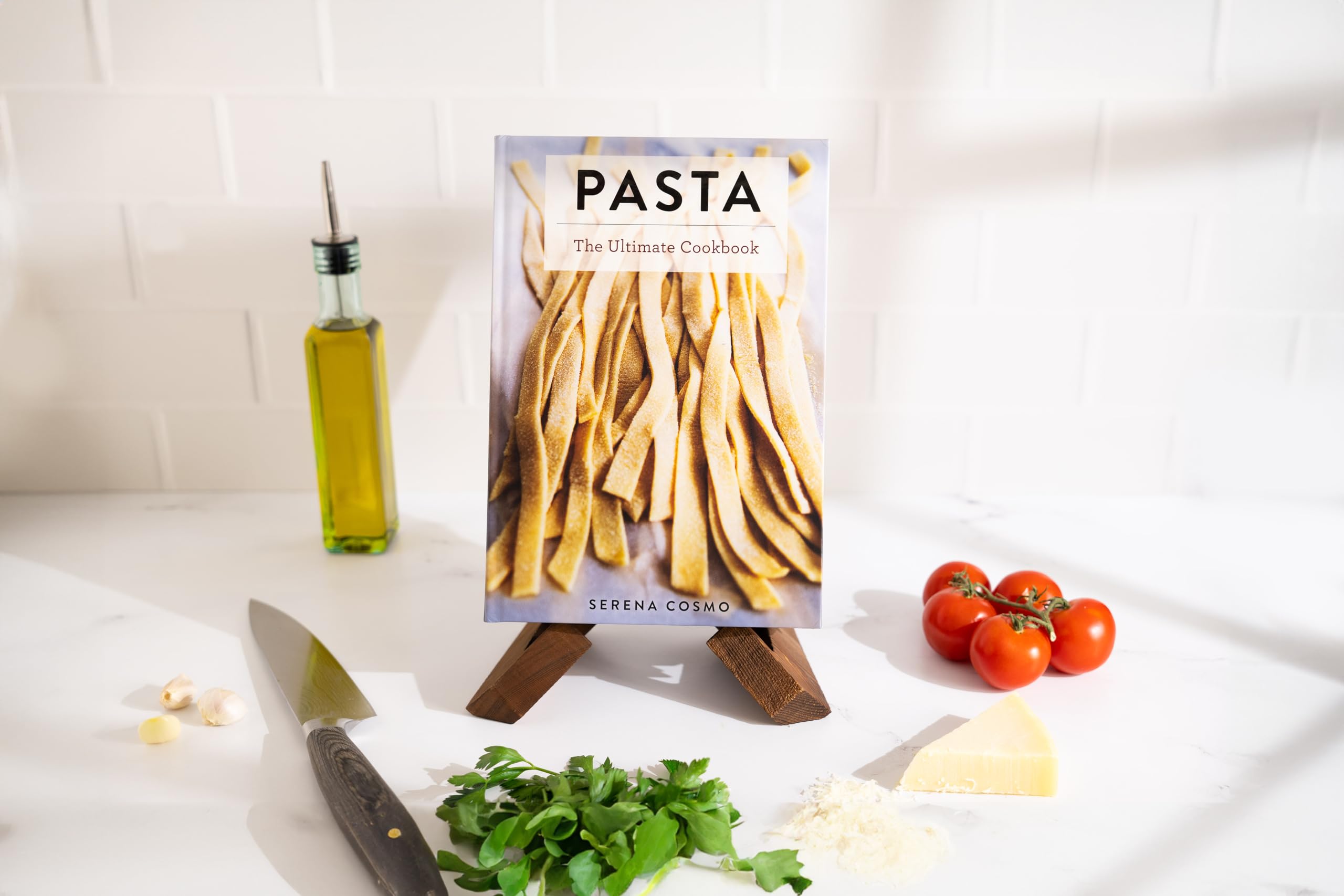 Pasta: The Ultimate Cookbook (Ultimate Cookbooks)