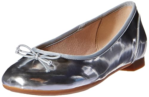 clarks silver flats