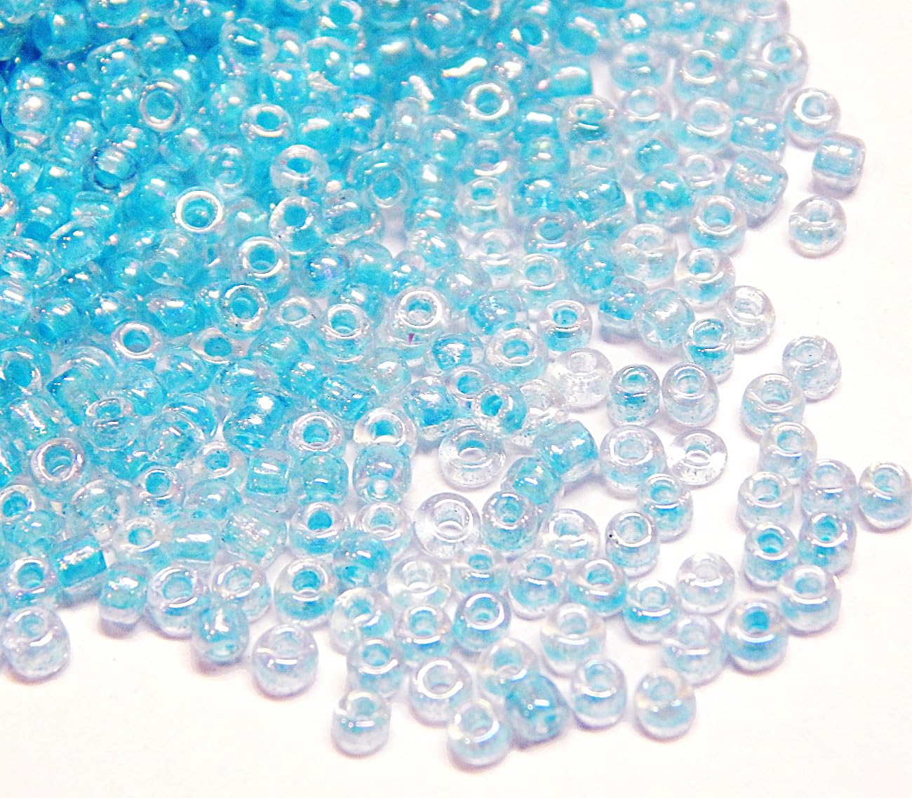 6500 Pieces Glass Seed Beads 2 mm Transparent Rainbow Colour Set, 11/0, Pony Beads, Clear Mini Children's Beads, Seed Beads (Blue AB)