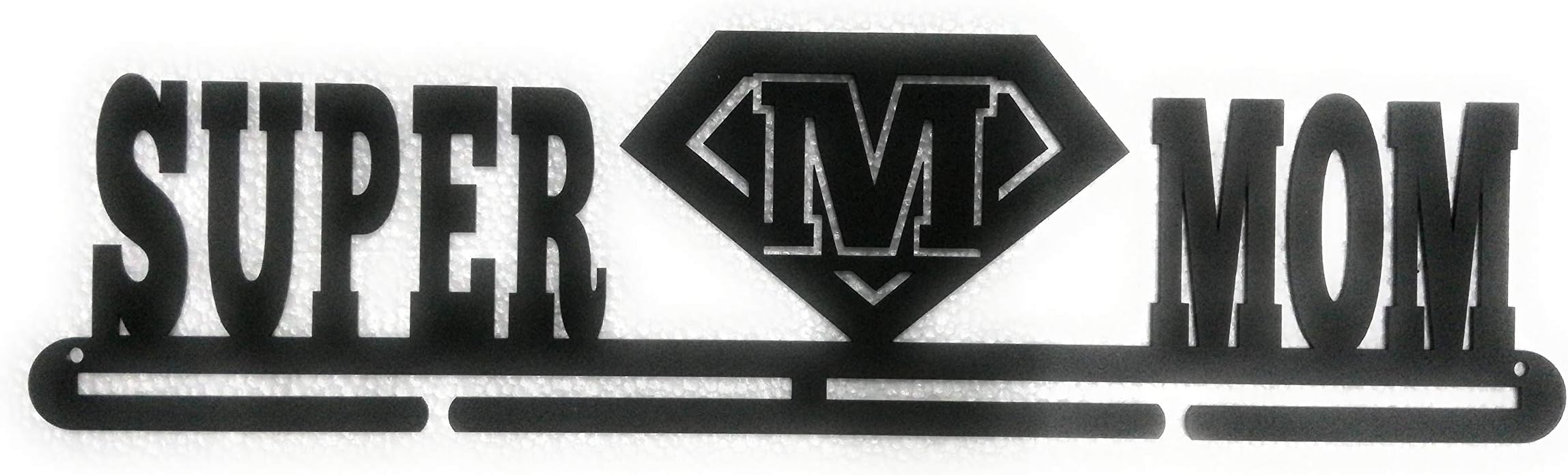 RUNWYND Super Mom Medal Hanger - Black (48 cm x 13 cm)