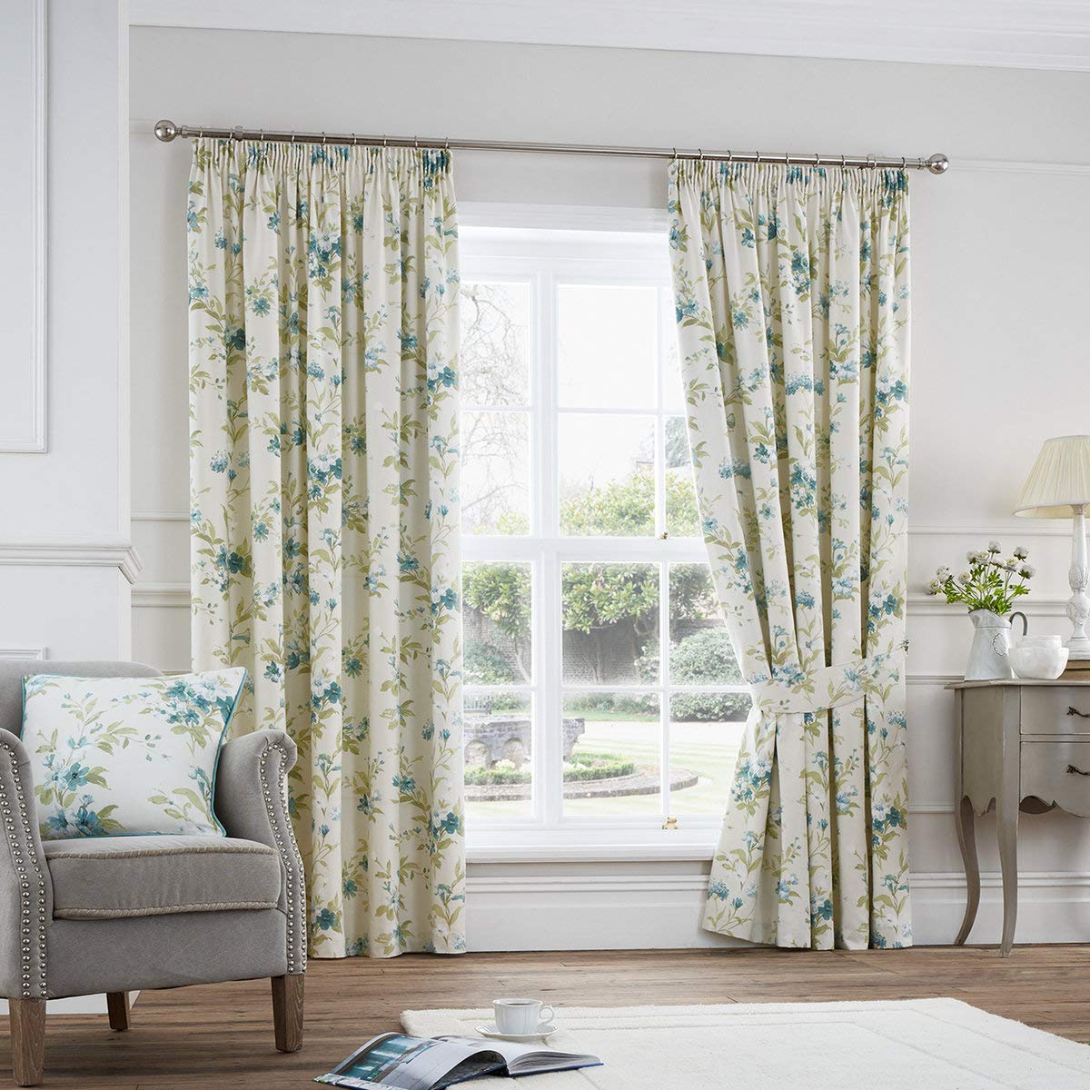 Fusion Jeannie Curtains, 117 x 183cm, Red