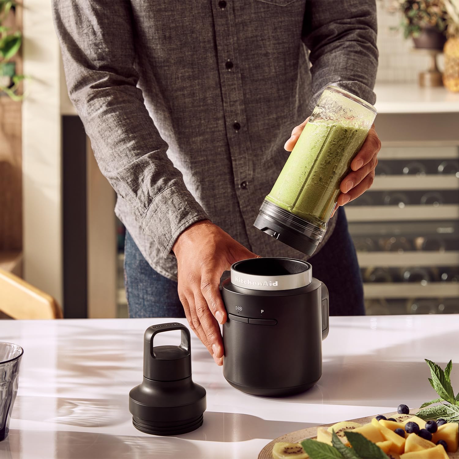 KitchenAid Kabelloser Personal Blender - Go Cordless - 473 ml BPA-freier Becher - Pulse-Taste - Edelstahlklingen - Ohne Akku - Schwarz 6