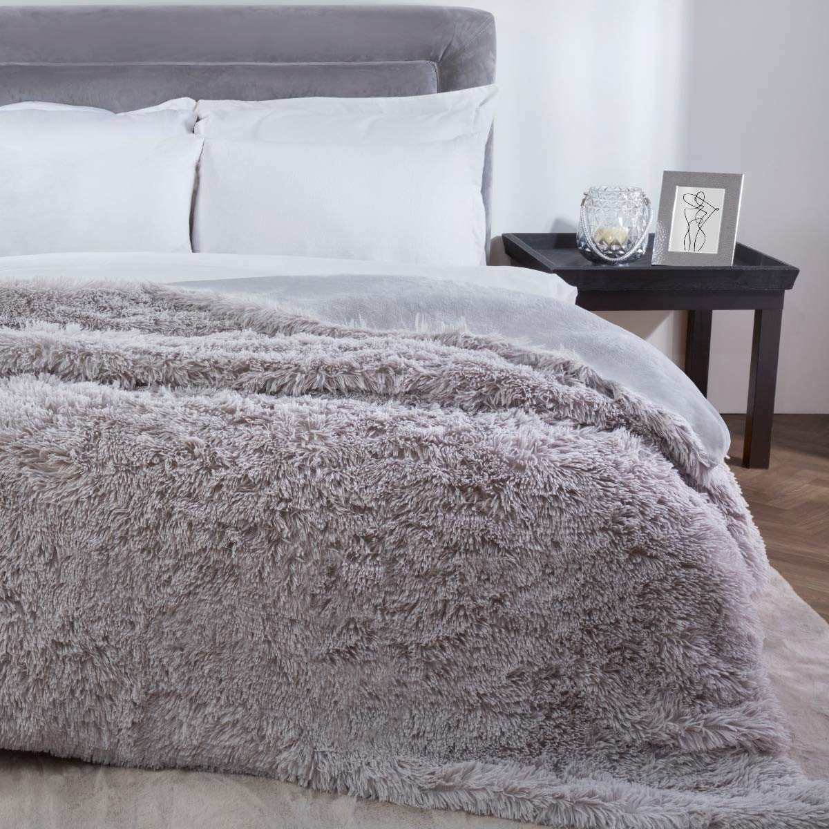 Sleepdown Silver Grey Luxury Long Pile Faux Fur Fleece Throw Over Sofa Super Soft Warm Cosy Bed Blanket Bedspread - 150 cm x 200 cm