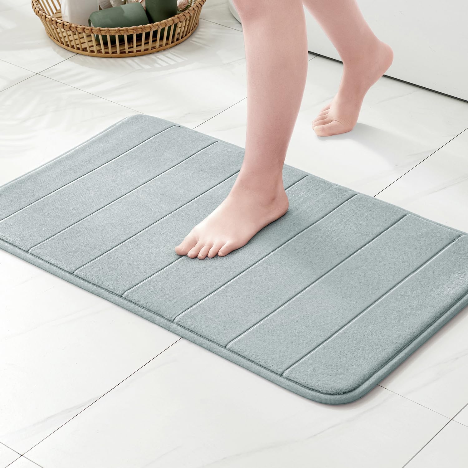 MIULEE Memory Foam Bath Mats Non Slip Bathroom Mat Bath Rug Shower Mat Coral Fleece Softness Highly Absorbent Washable Rug Bath Mats for Bathroom Kitchen Entrance 70x120 cm Light Gray