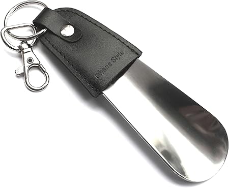 Amazon Co Jp タブ付 ステンレス 短ヘラ 靴べら ポータブル シューホーン キーホルダー Black おもちゃ