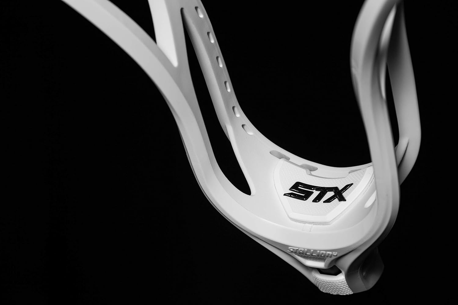 Amazon.com : STX Lacrosse Stallion U 550 Attack/Middie Mens ...