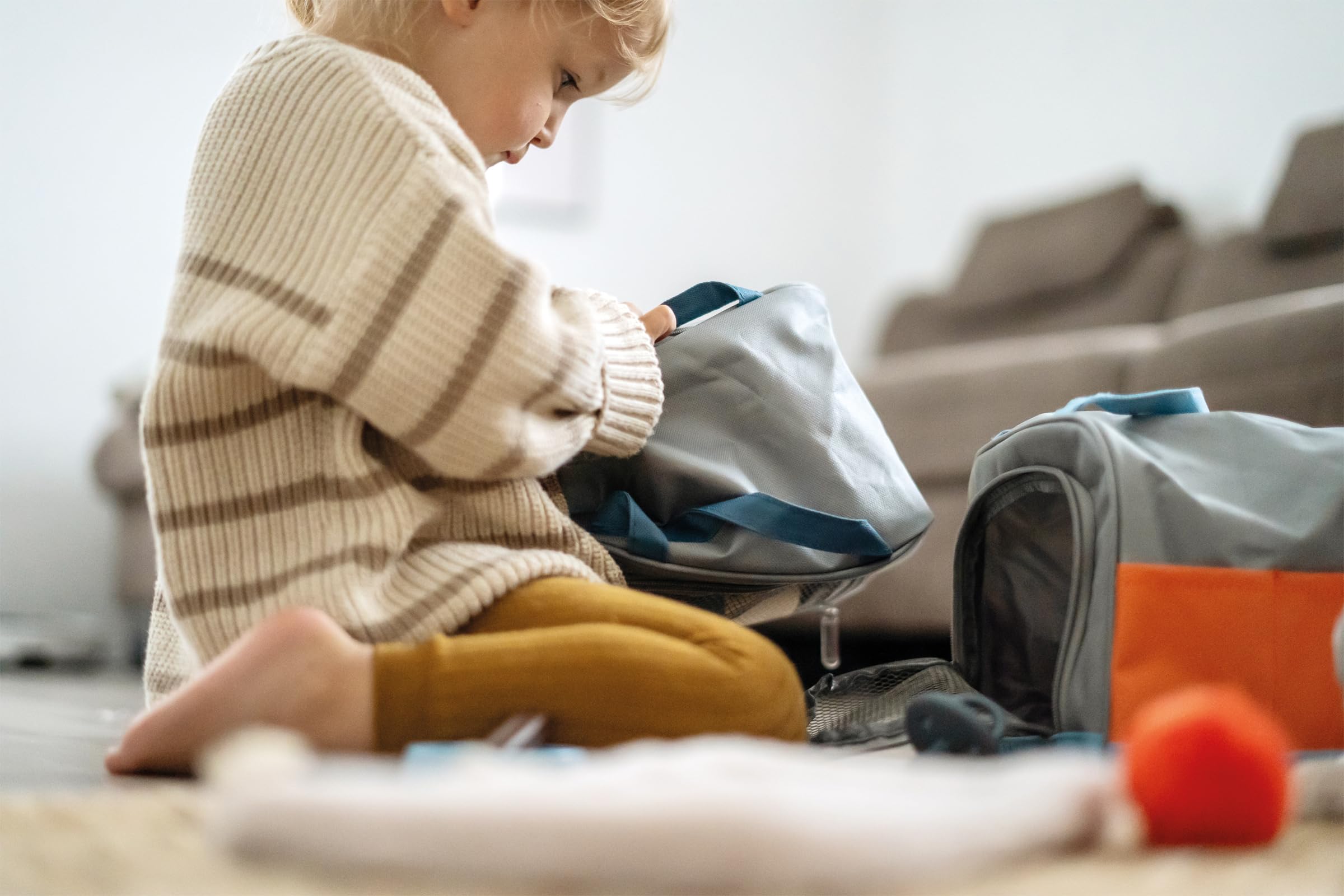 small Foot Katze mit Tasche und Pflege-Set, 15-teiliges Haustier-Spielzeug für Kinder ab 2 Jahren, Rollenspiel für Tierpflege, 12601 8