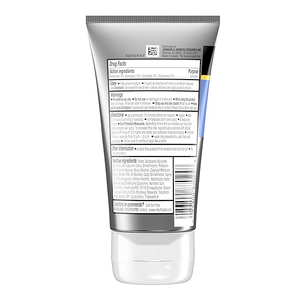 NEUTROGENA SPORT FACE SUNSCREEN, BROAD SPECTRUM SUNBLOCK SPF 70+, WATER RESISTANT SUNSCREEN FOR FACE, SWEAT RESISTANT OIL FREE SUNSCREEN LOTION, 2.5 FL OZ