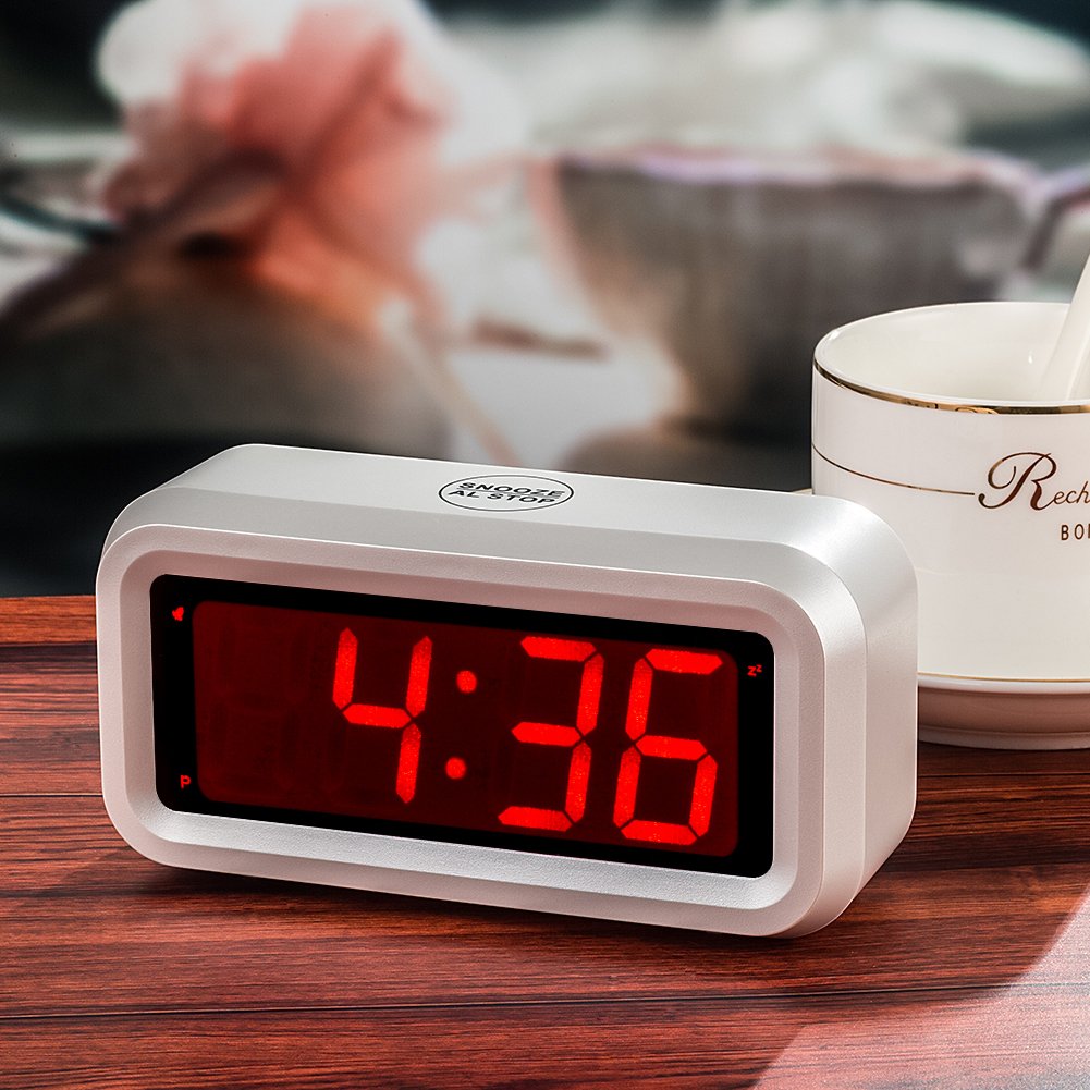 KWANWA Digital LED Alarm Clock Battery Powered only with Big Numbers