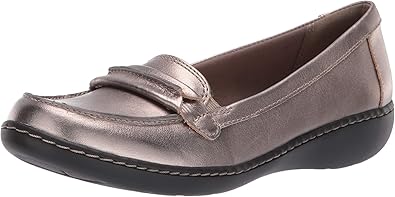 clarks loafers
