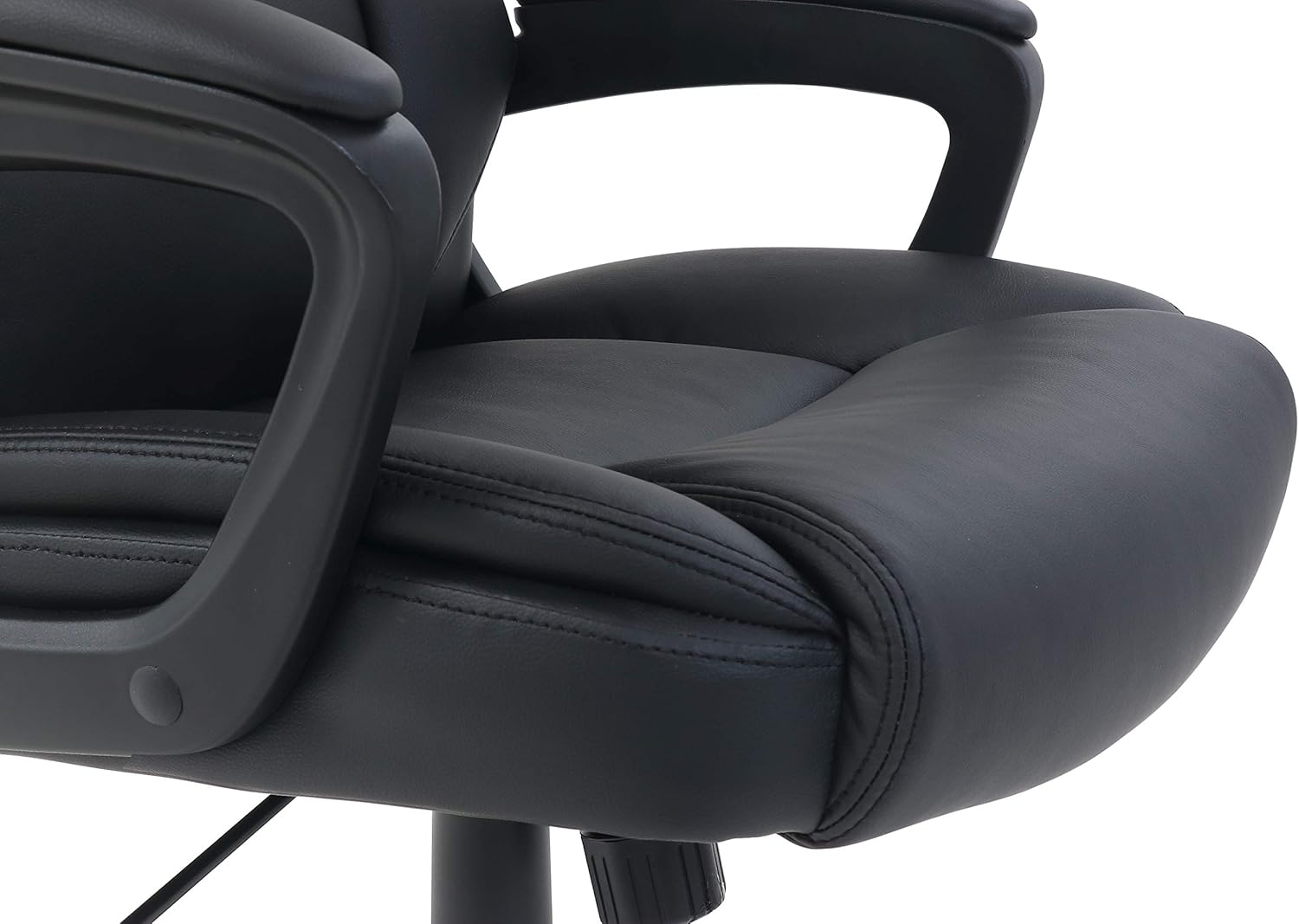 Basics Classic Puresoft PU-Padded Mid-Back Office Computer Desk Chair with Armrest - Black: Furniture & Decor