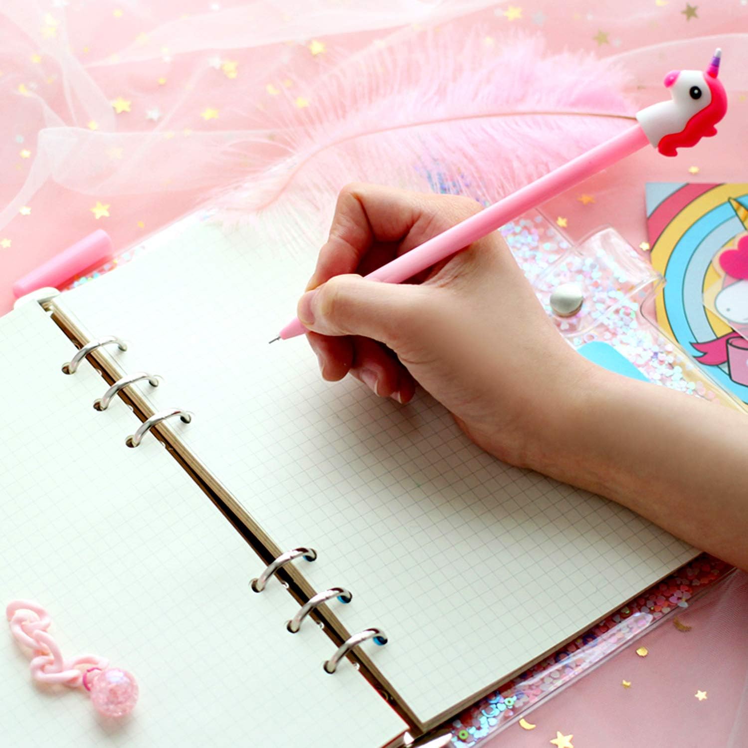 Amazon A6 6穴 バインダーノート システム手帳 ルーズリーフ 実用性 多機能手帳セット Diy可愛いユニコーンモチーフ Pvc製 クリアスパンコールカバー リフィル方眼 空白 各45枚 ファスナーポケット 紙製インデックス ステッカーセット ボールチャーム飾り ルーラー