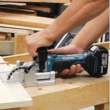 Makita XJP03Z featured image 3