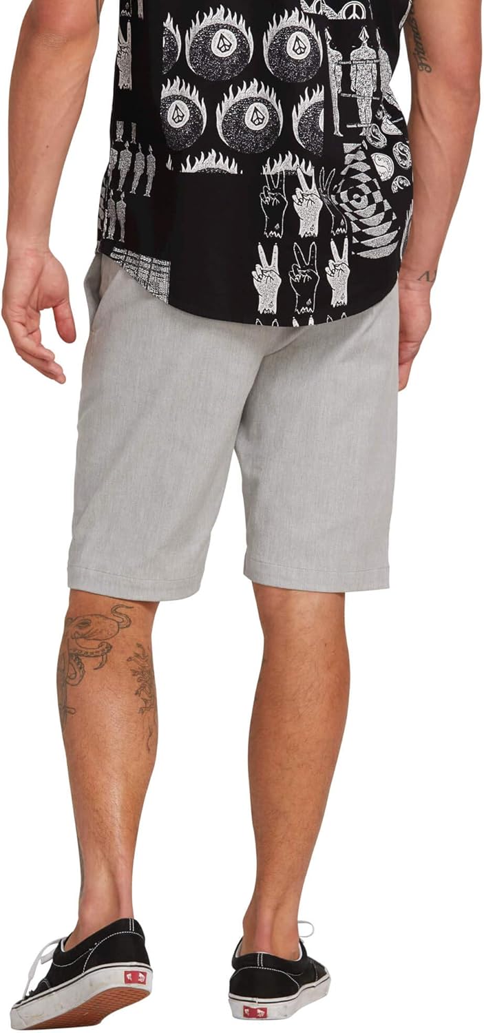 Volcom Men's Modern Fit Chino Short: Clothing
