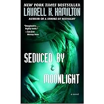 A Kiss of Shadows (Meredith Gentry, Book 1): Hamilton, Laurell K ...