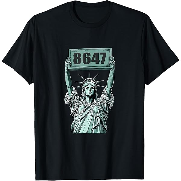 Amazon.com: King Trump T-Shirt : Clothing, Shoes & Jewelry