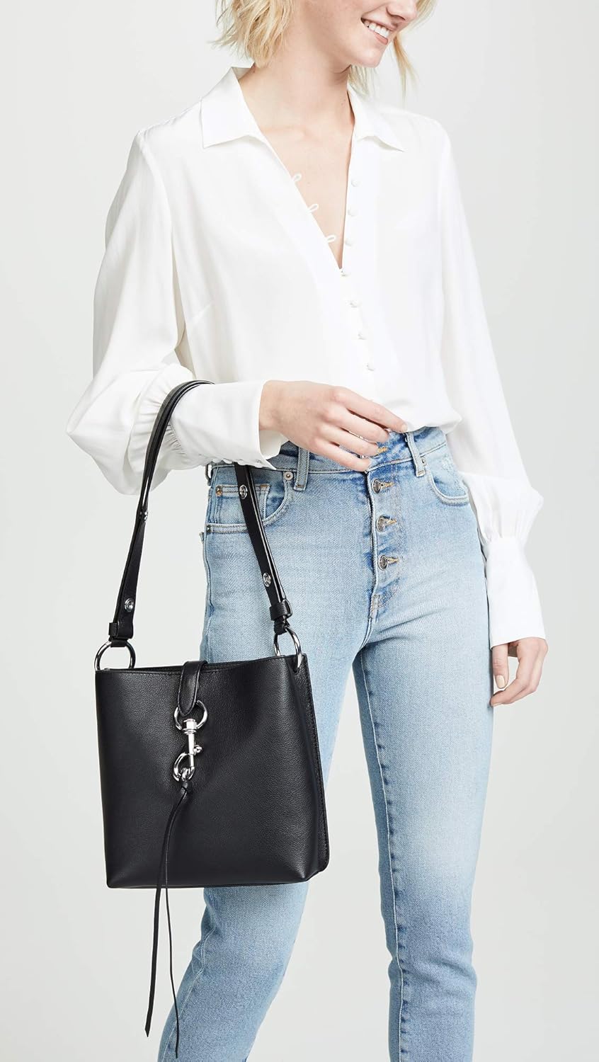 megan mini feed bag with whipstitch