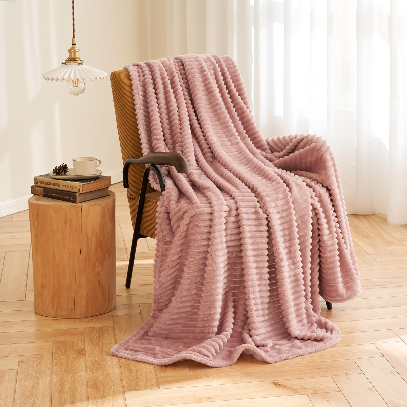 MIULEE Flannel Fleece Throw Blankets Soft Warm Comfortable Throws for Sofa Corduroy Fluffy Blanket Bed Throw for Bedroom Couch Travel Kids Bedroom Accessories 50x60Inch Claret