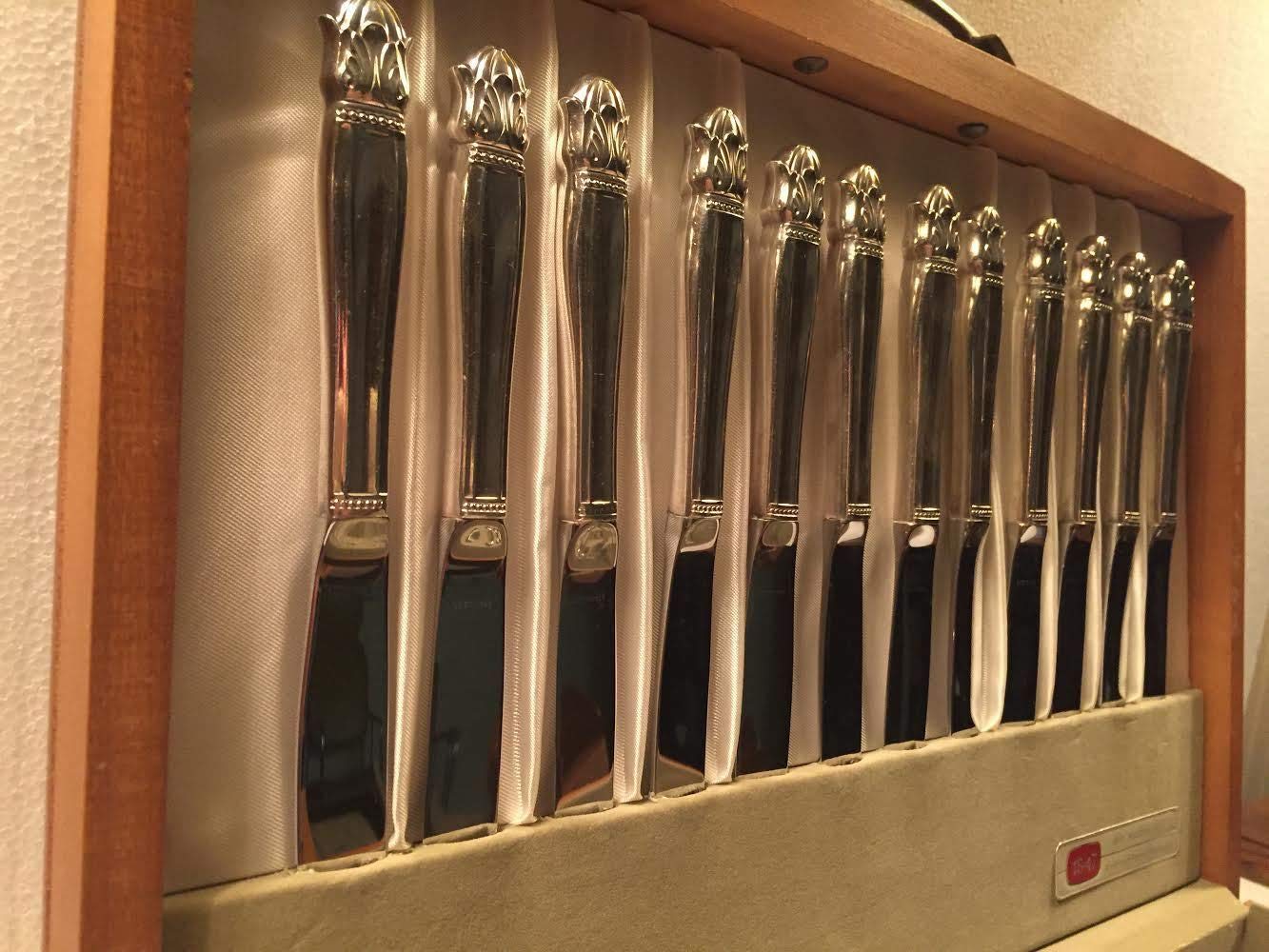 Danish Princess by Holmes & Edwards, Silverplate 4-PC Setting, Viande