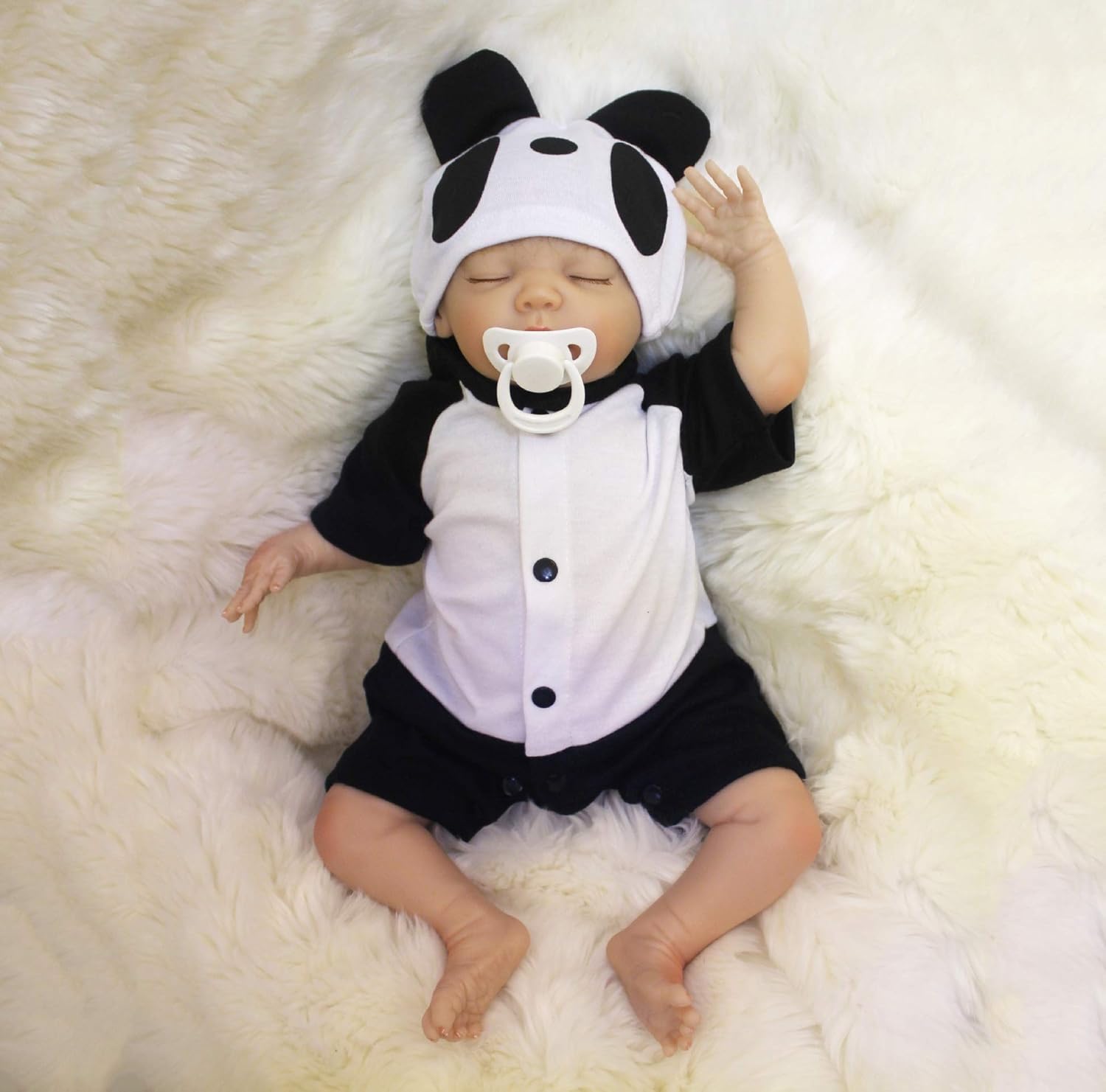 Prezzo TOYSBBS Occhi Chiusi Bambola Reborn Bambino Bambole Maschio Reborn Babys Dolls Bambolotti di Silicone Dormire Ragazzo 18 Pollice Panda Outfit (Certificazione EN71) Offerte