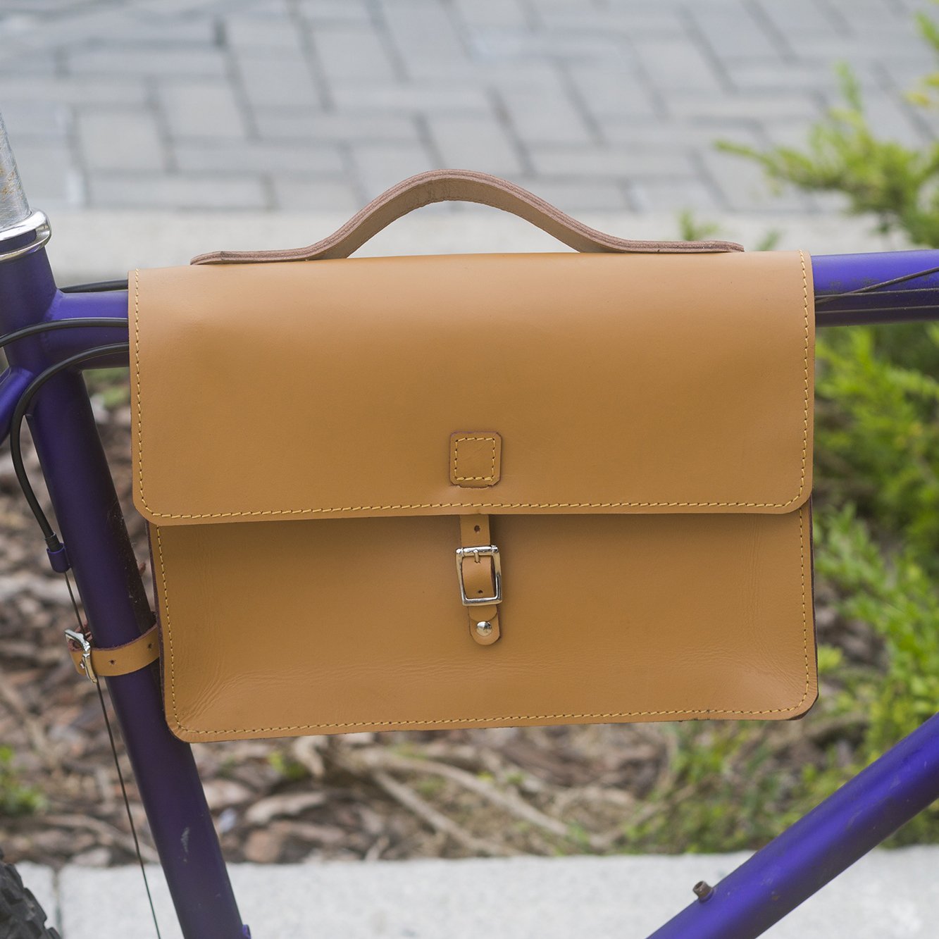 London Craftwork Satchel Bag for Bicycle Bike Genuine Leather TAN Bike