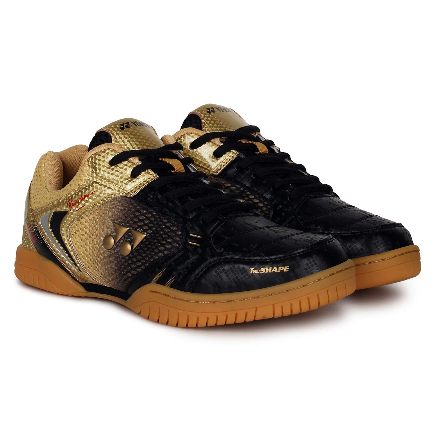 best badminton shoes under 1500