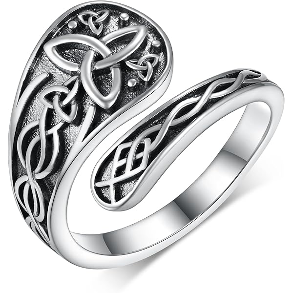 Jinsiy olat va katta narsalar Qizlar uy qurilishi videosida ozlarining pubik joylarini korsatishadi.