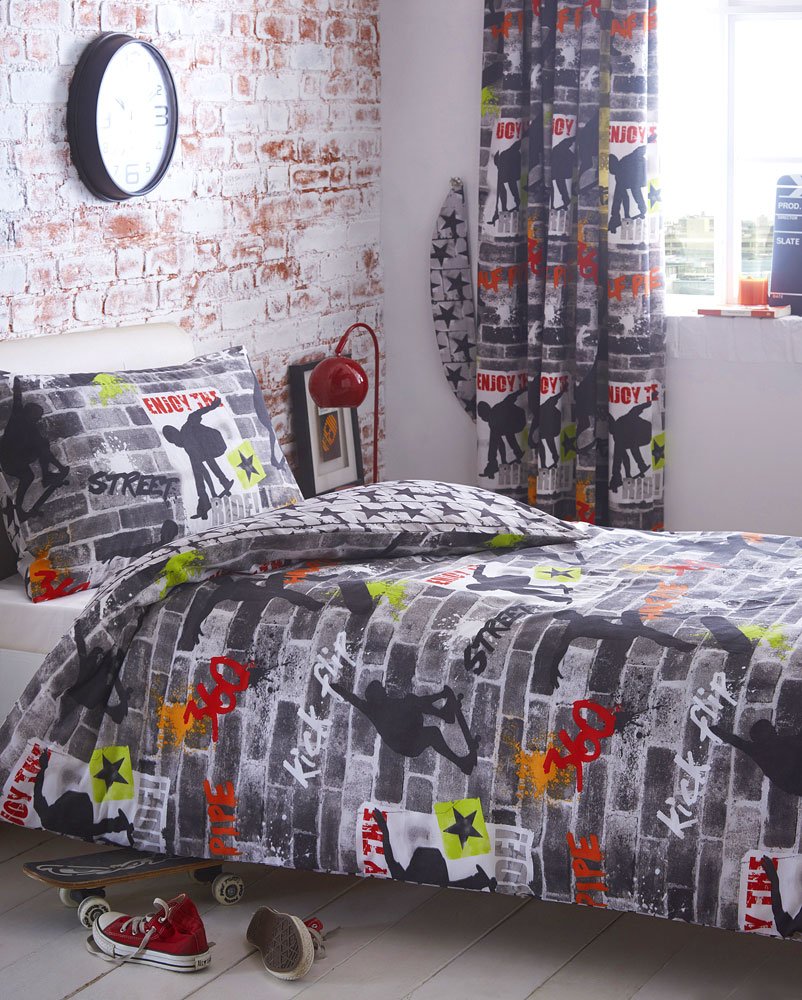 Kids Club SINGLE DUVET COVER SET - Urban street skateboard design single quilt cover & pillow case set