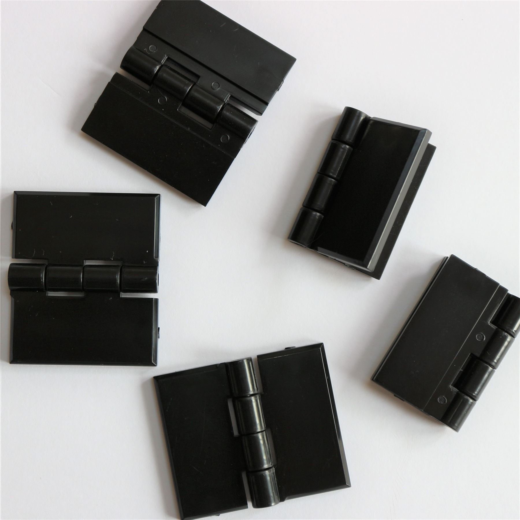 Pack of 5 x Black Acrylic Hinges 32mm x 38mm Black Hinges, Continuous Acrylic Piano Hinge