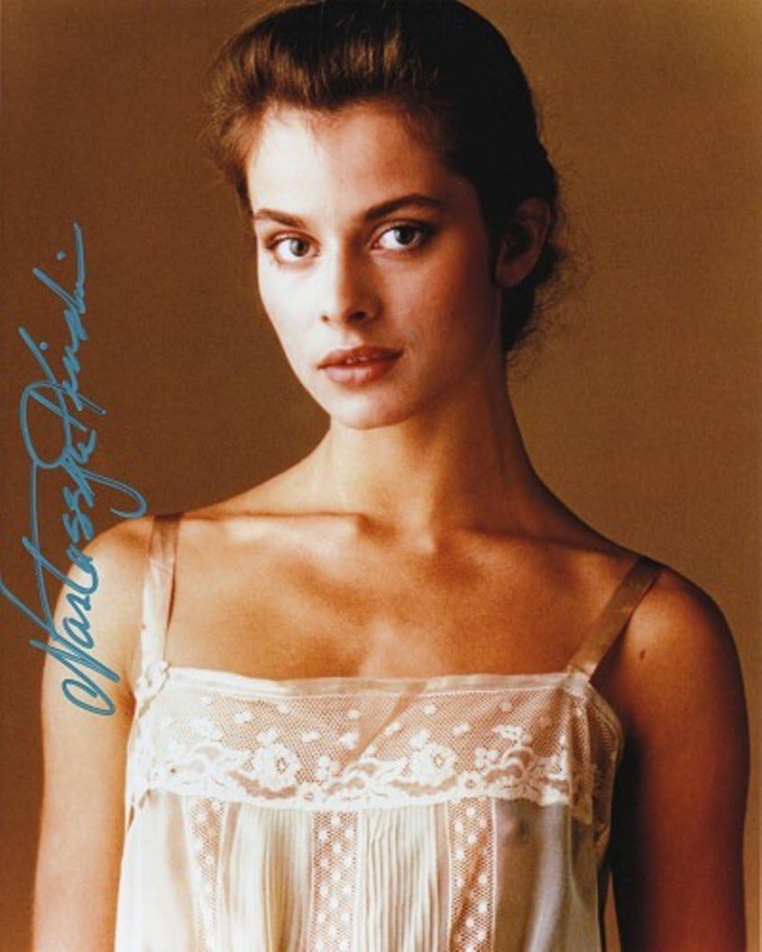 Amazon 直筆サインナスターシャ キンスキーnastassja Kinski インランドエンパイア 06 アメリカンラプソディ 01 ターミナルベロシティ 1994 ホテルニューハンプシャー 1984 キャットピープル 1981 テス 1979 悪魔の性キャサリン 1976