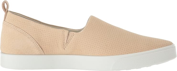 ecco women's gillian casual slip on sneaker