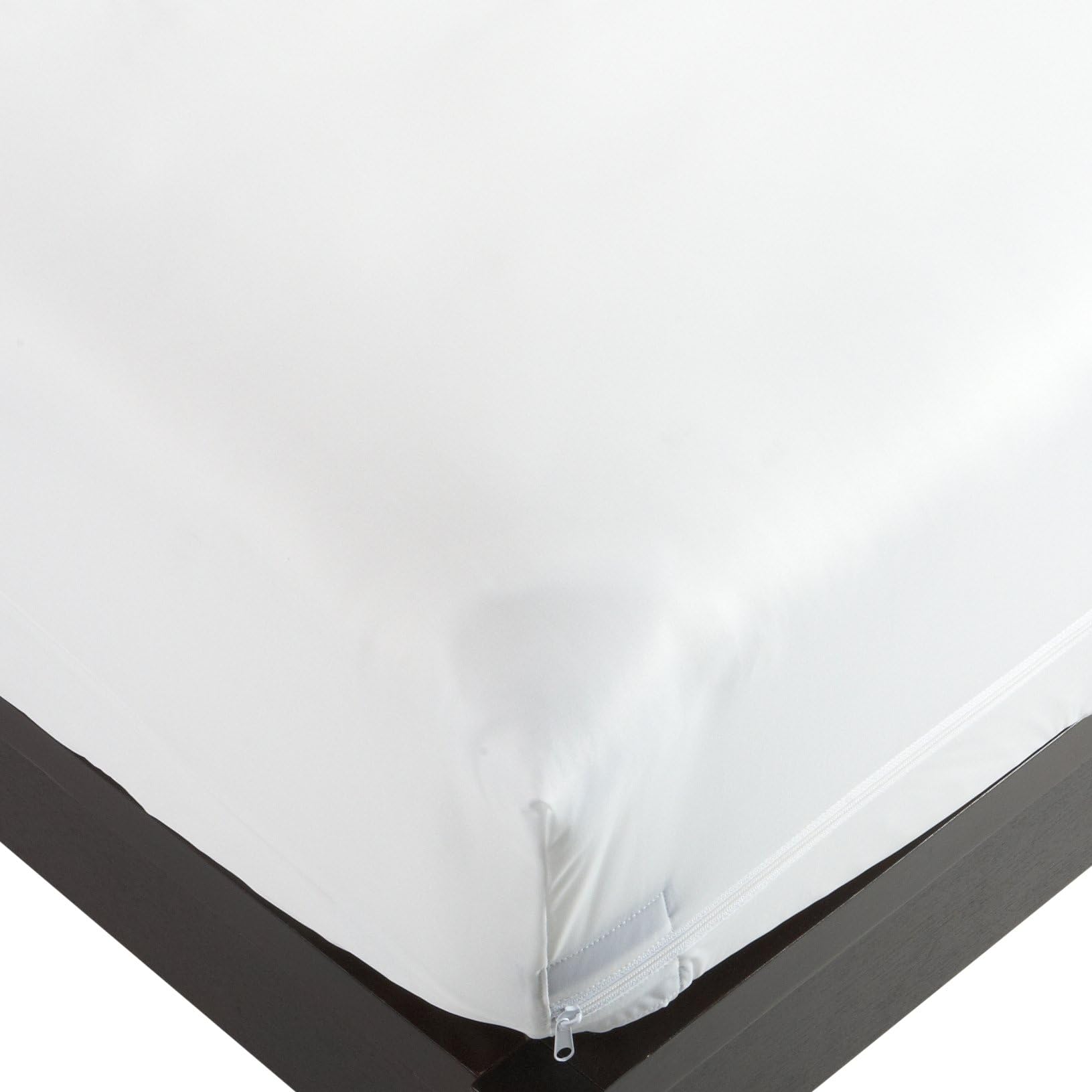 Stretch Knit Polyester Dust Mite & Allergy Control Queen 12-Inch Deep Pocket Mattress Protector