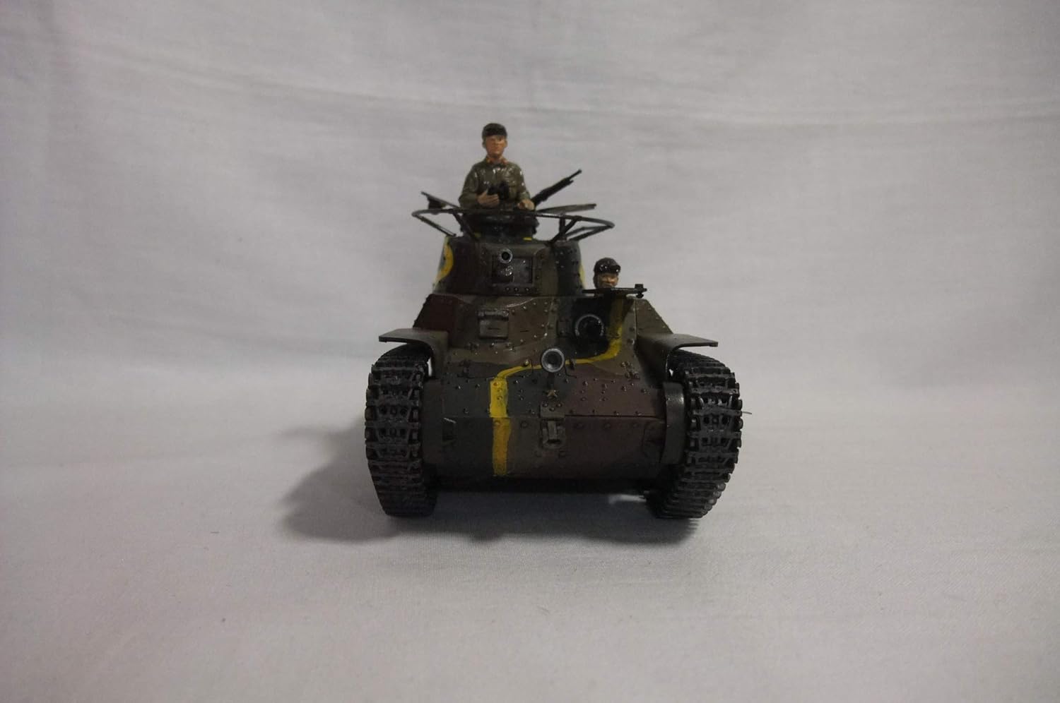 B07b7lng 日本陸軍九七式戦車 完成品 ３５分１サイズ２３号車 戦車軍用車両大砲 予約販売 本 Elradarrenca Cl