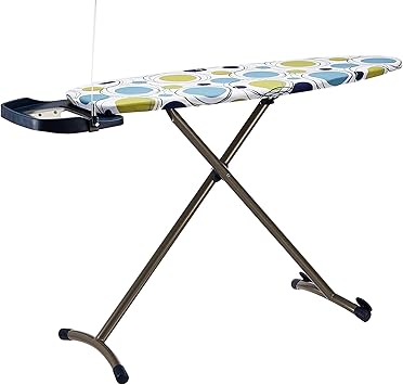 Amazonbasics Luxus Bugelbrett Gross Mit Einziehbarer Bugeleisen Ablage 135 X 46 Cm Bronzefarben Amazon De Kuche Haushalt