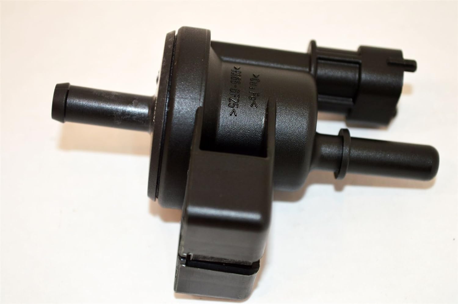 55566514 GENUINE FUEL EVAPORATION CONTROL/BREATHER VALVE OEM NEW