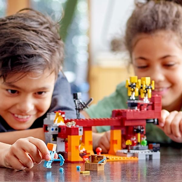 LEGO MINECRAFT THE BLAZE BRIDGE 21154 BUILDING KIT (370 PIECES)
