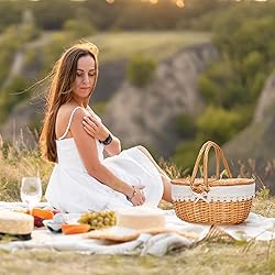 Wicker Picnic Basket with Removable Liner, Empty