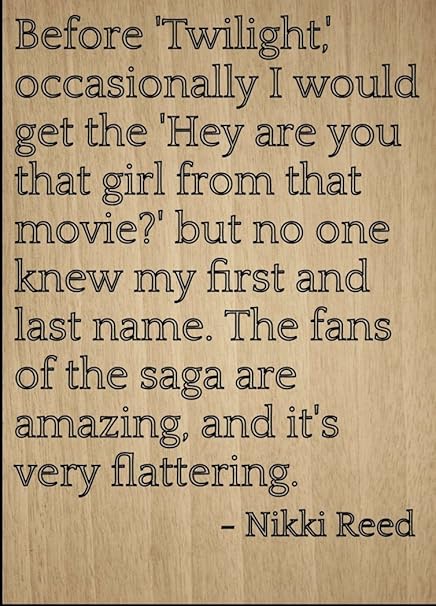 Mundus Souvenirs Avant Twilight Parfois Je Pourrais Citation De Nikki Reed Gravee Au Laser Sur Plaque En Bois Taille Cm X 25 Cm Amazon Fr Cuisine Maison