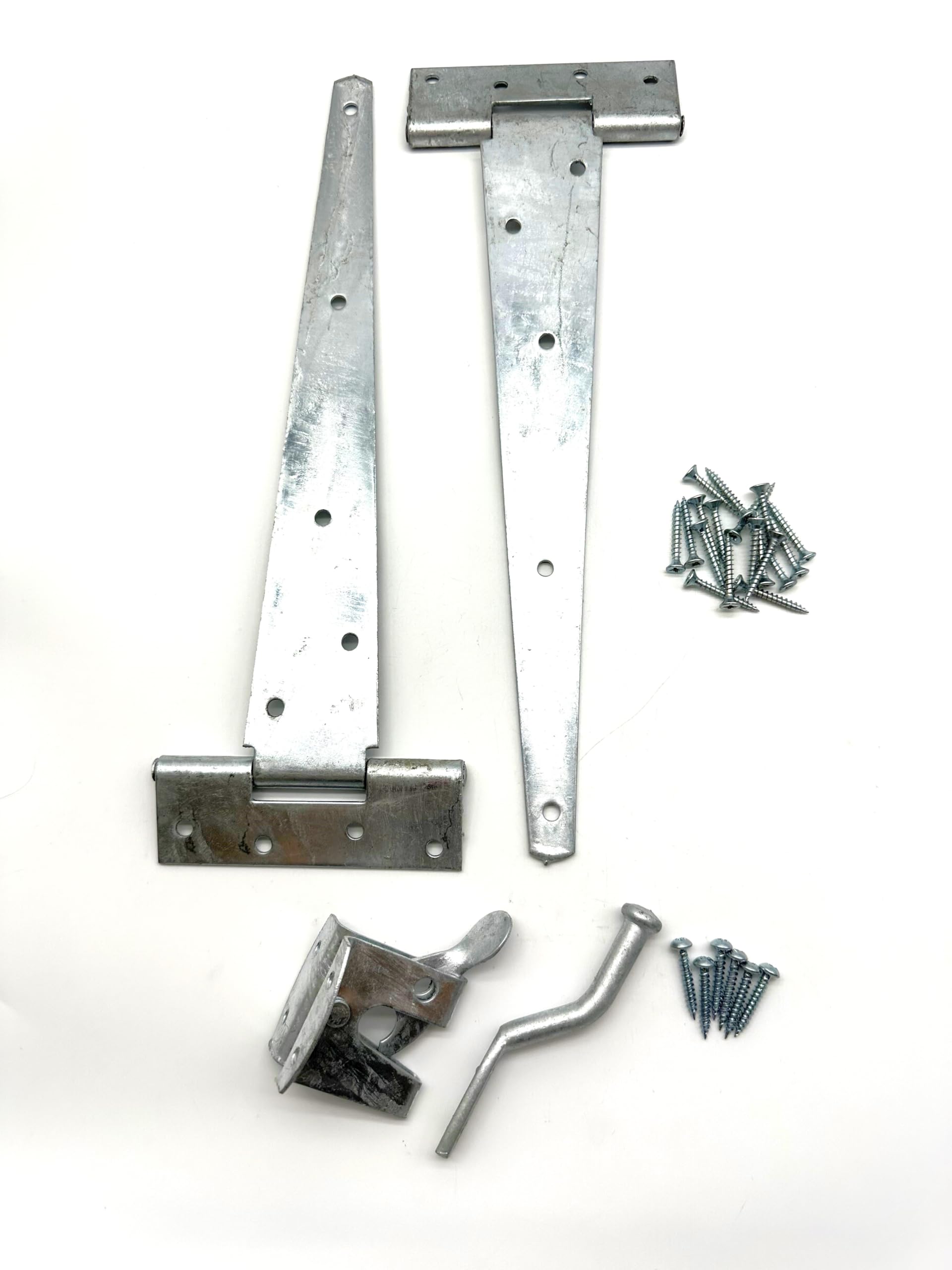 Heavy Duty Hot Dipped Galvanised Garden Gate Hinge Pack. 2X 12 Tee Hinges, Auto Close Latch and All Fixings. Hanging Kit for Gates and Doors. Corrosion and Weather Resistant External Hinge Set.