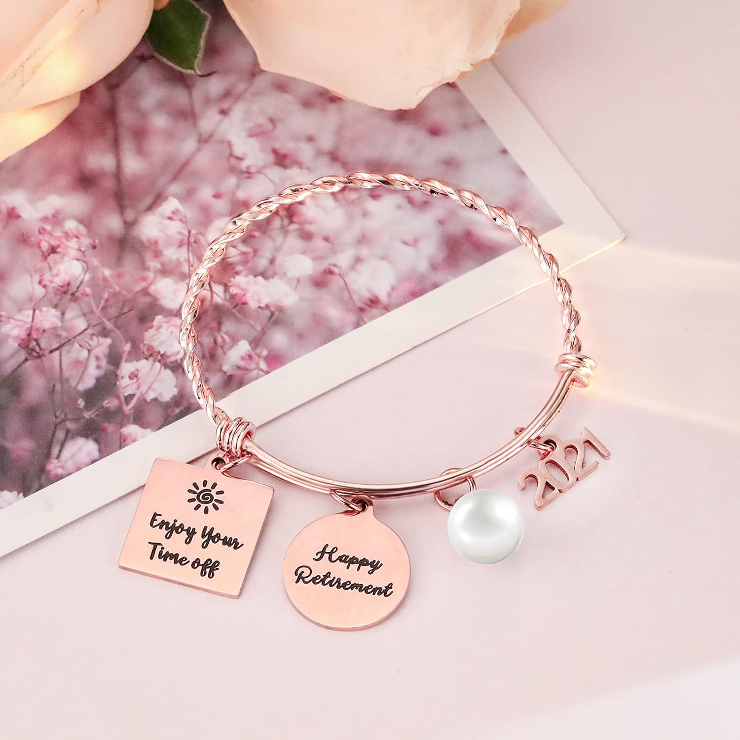 2021 Retirement Bracelet Stainless Steel Bangle Bracelet, Strong, Scratch Resistant Retired Bangle Jewelry, Present for Women (Rose Gold Happy Retirement): Clothing